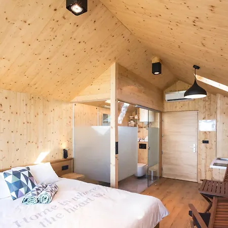 Apartment Glamping House Julija - Wellness & View *