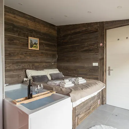 Apartmán Glamping House Julija - Wellness & View