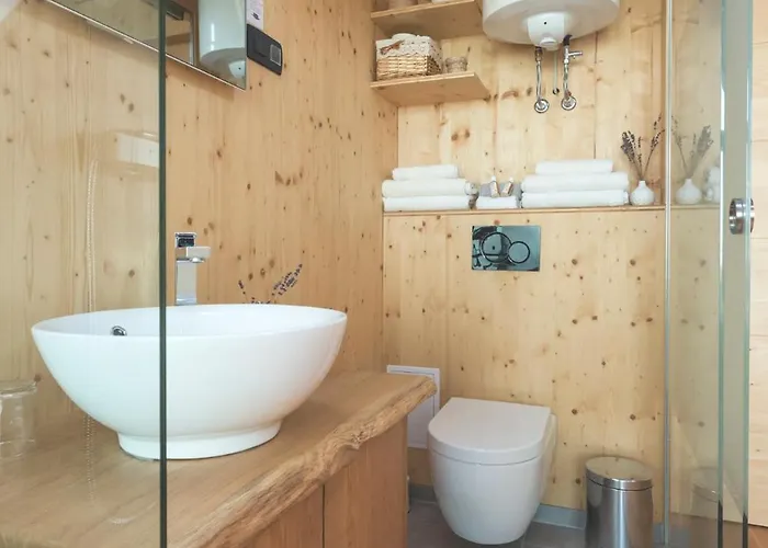 Glamping House Julija - Wellness & View דירה *